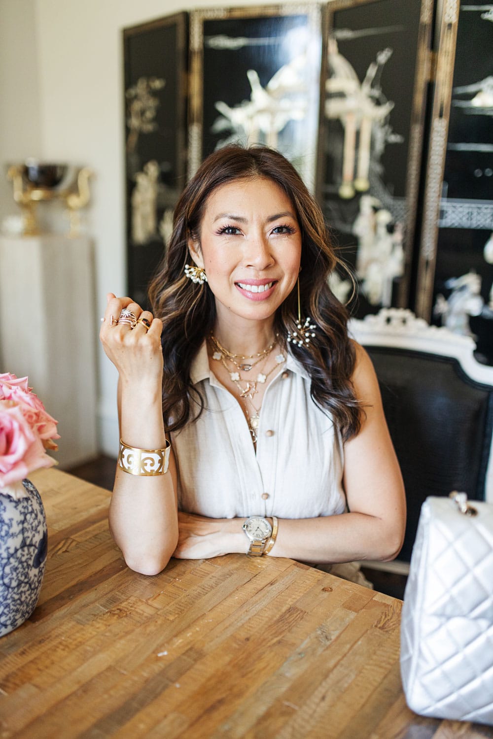 Styling Your Black Van Cleef Necklace: Easy Tips for Everyday Wear