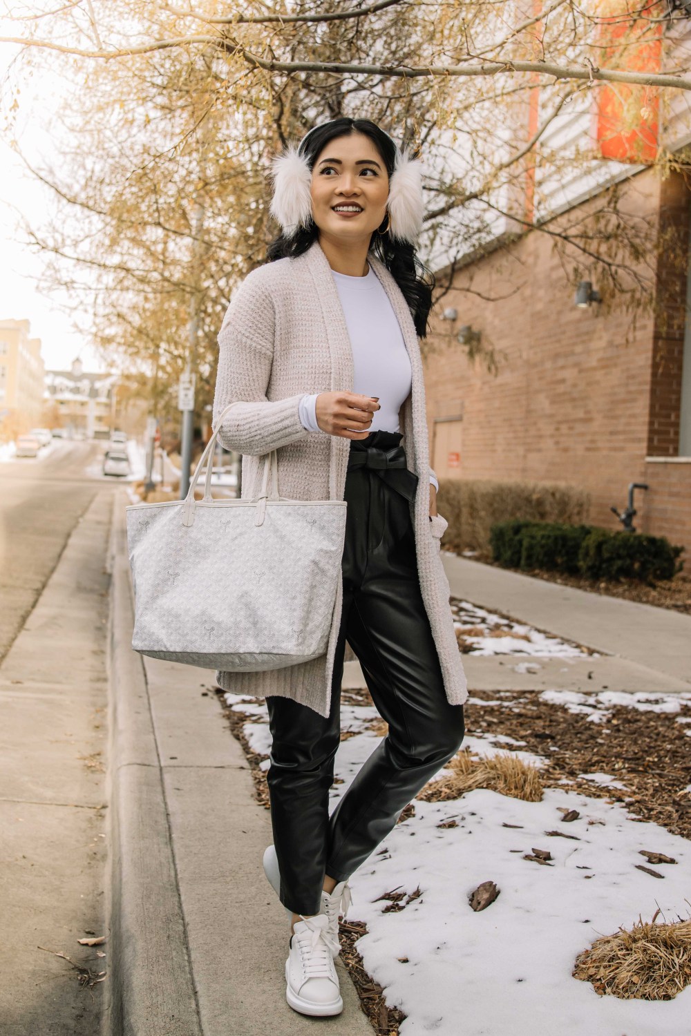 How to Style Your White Goyard Like a Fashion Pro