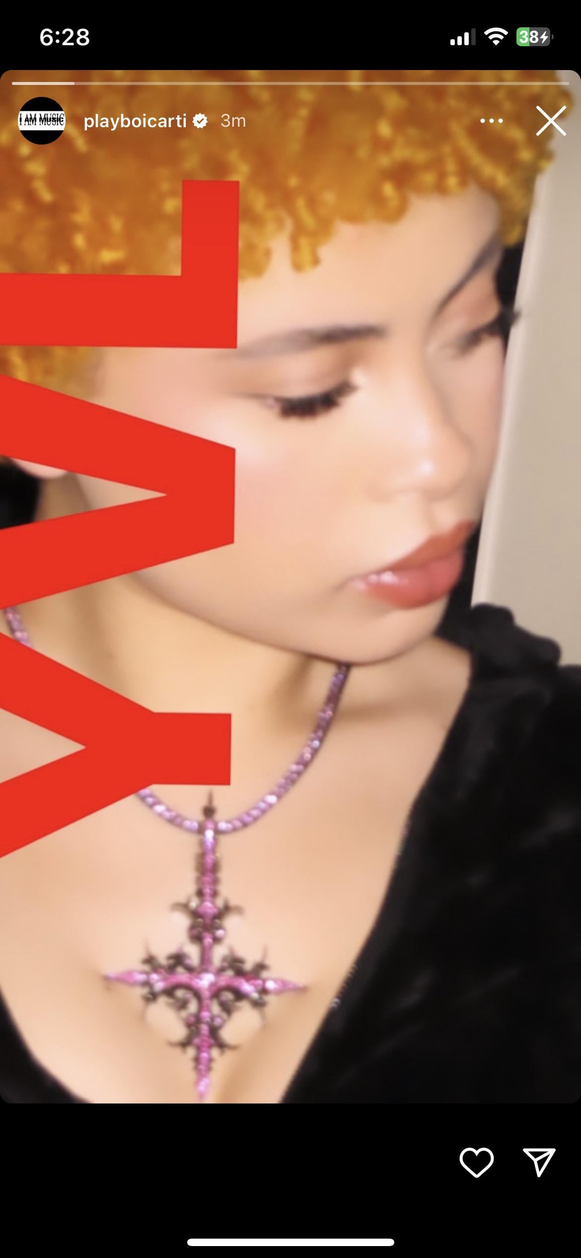 Ice Spice Cross necklace: where to buy and how much is it?