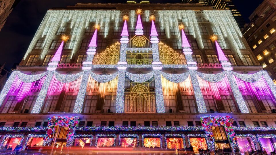 Saks Lights: How Much Does It Cost? A Budget-Friendly Guide to Enjoying the Famous Holiday Light Show