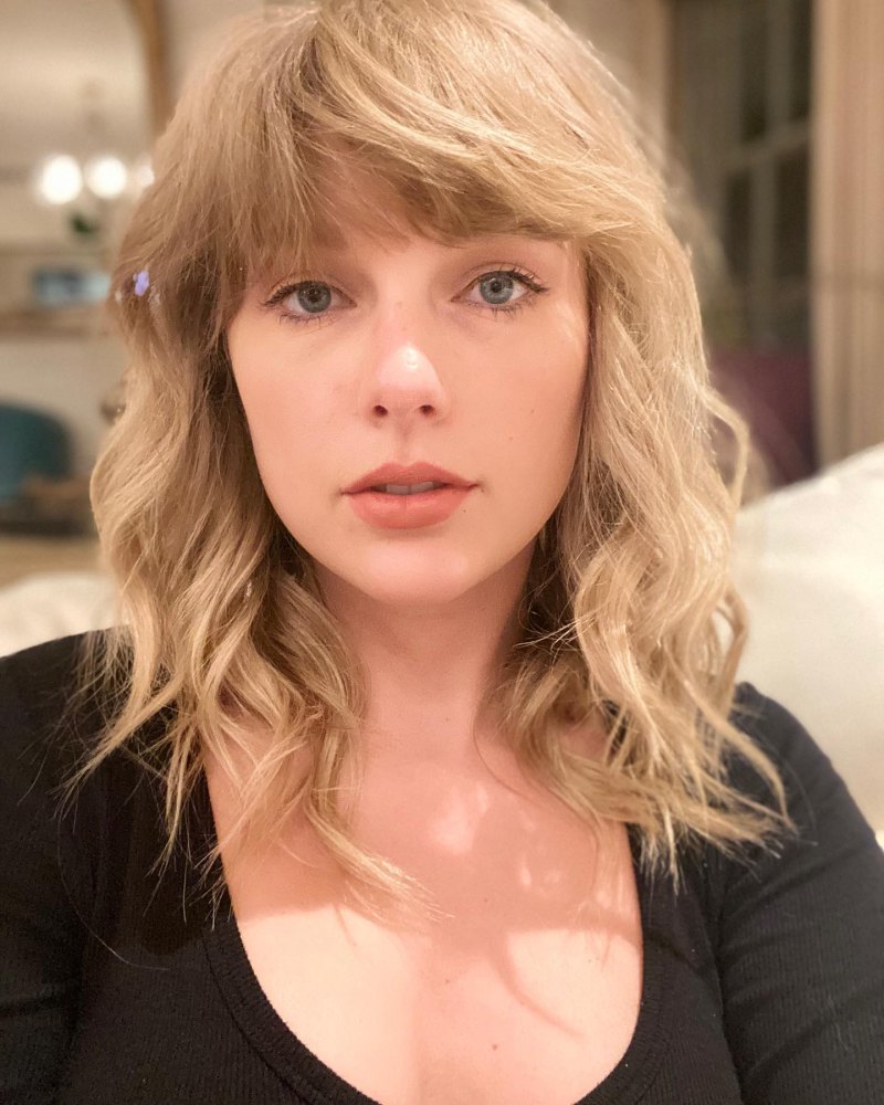 Is Taylor Swift No Make Up Pretty? (Fans Share Their Thoughts)