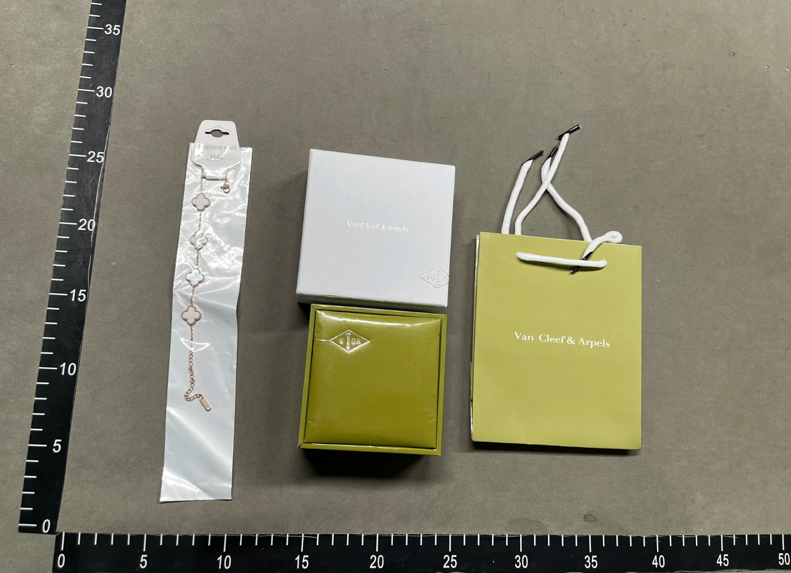 Shopping Van Cleef on Pandabuy: A Quick Guide for You.