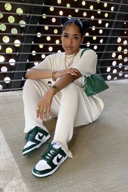 How to Style Green and Cream Dunks: Easy Outfit Ideas for You
