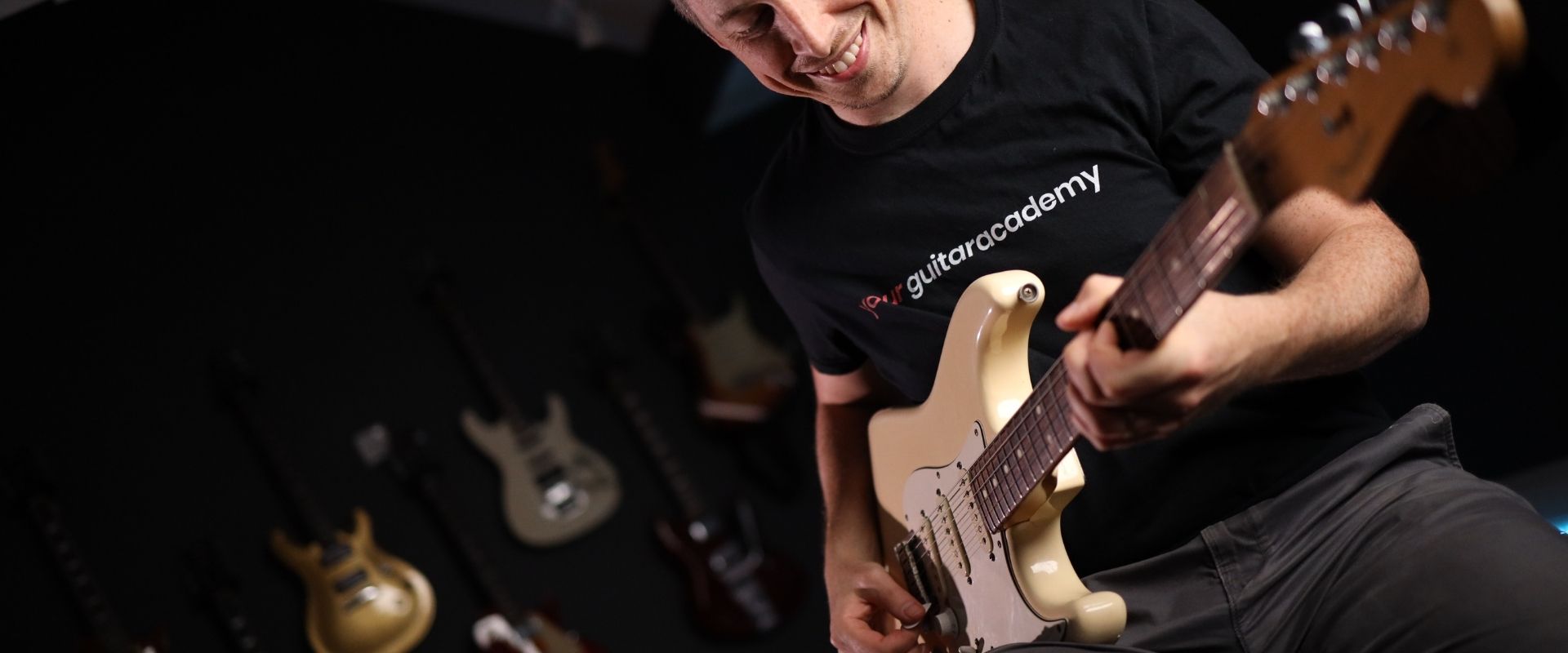 Young John Mayer: How to Play Like Him on Guitar?