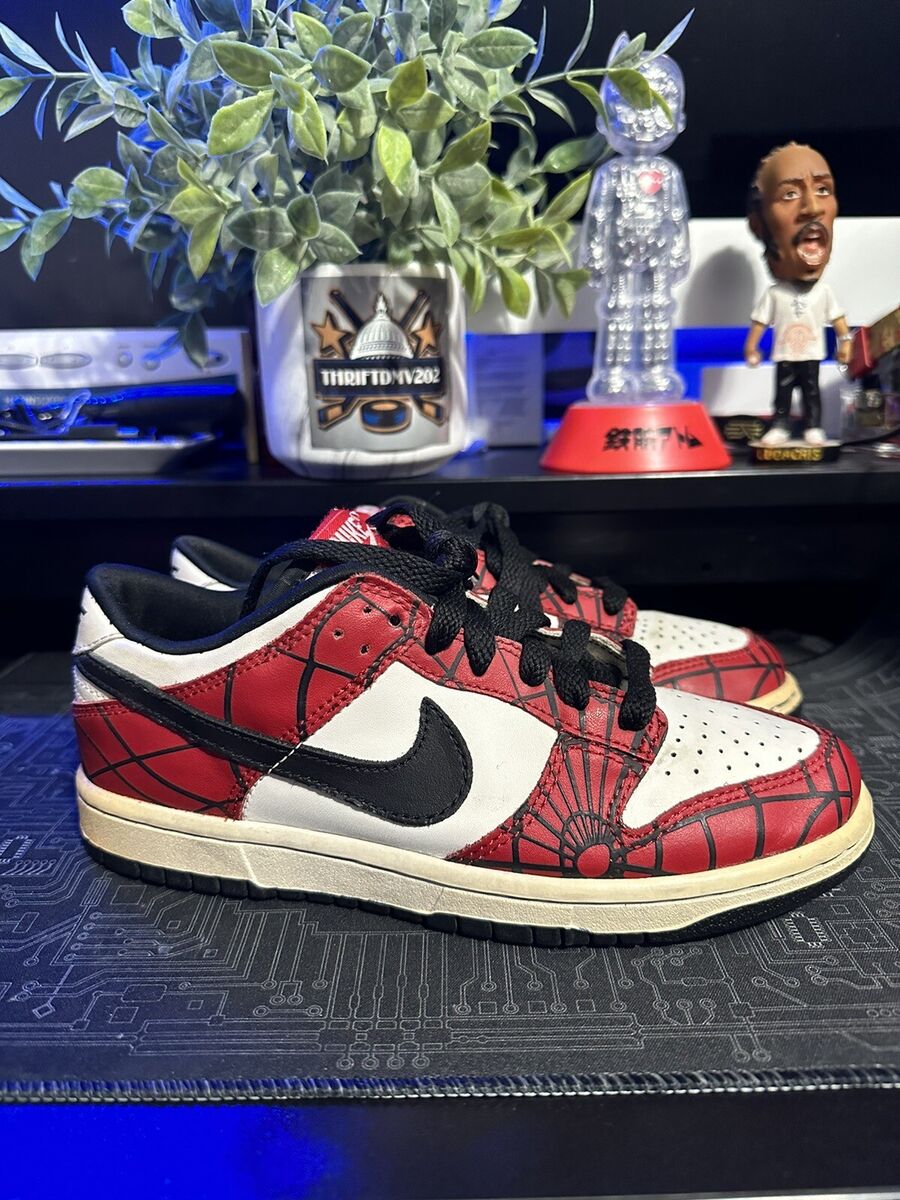spiderman dunks