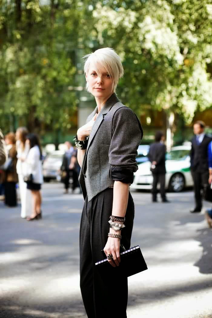 Want Chic Style? Kate Lanphear Shows You How It Is Done!