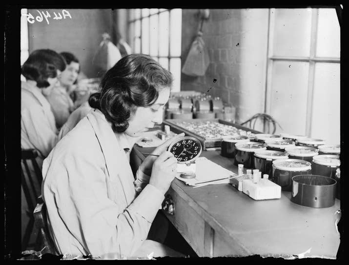 Radium dials and health: Learn about the dangers of using them.
