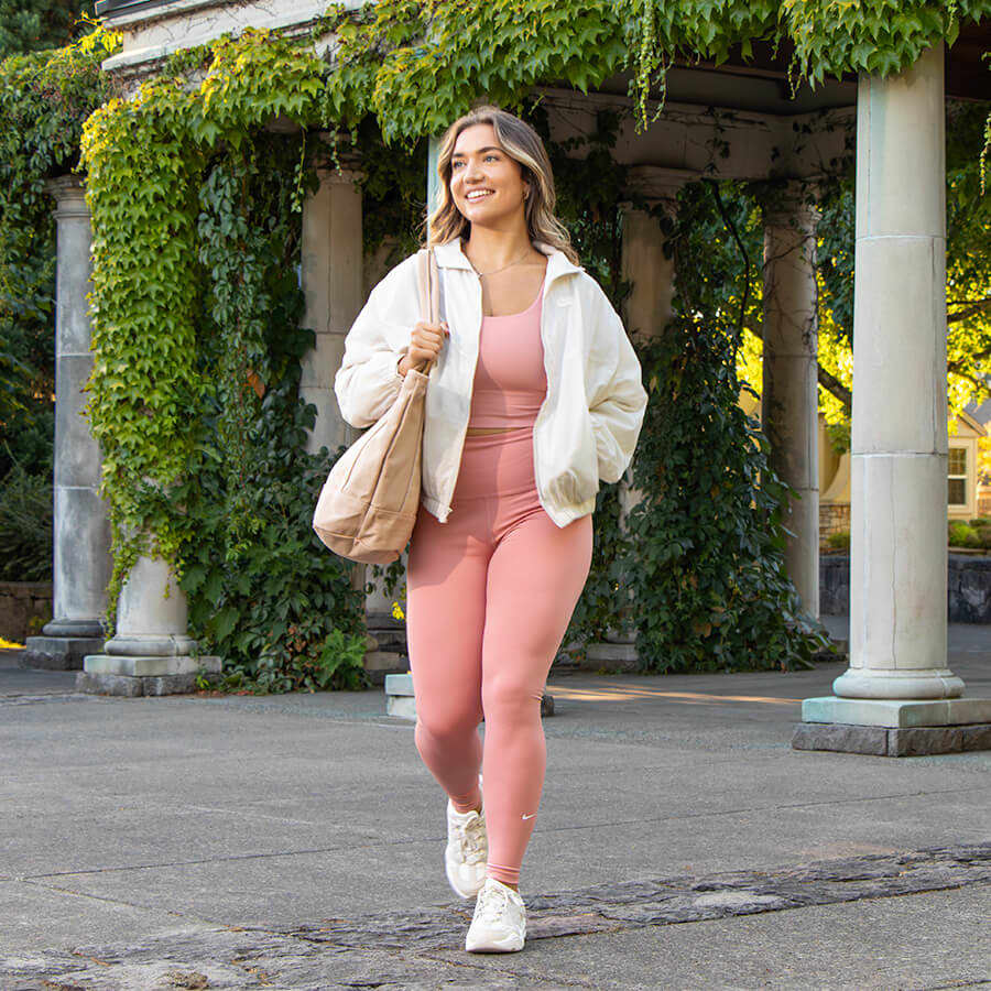 How to Style Your Dunk Flyknit? Cool Outfit Ideas for a Casual and Sporty Look!