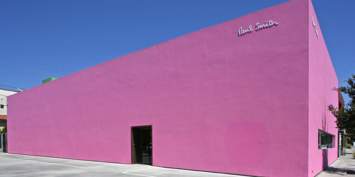 The Famous Pink Wall Melrose: Why Its a Must-Visit in Los Angeles (Your Photo Guide)