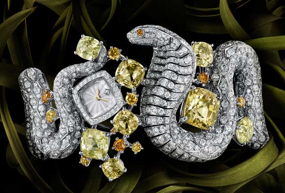 Cartier Snake Watch: Explore the history and craftsmanship behind this luxurious and captivating timepiece for men and women.