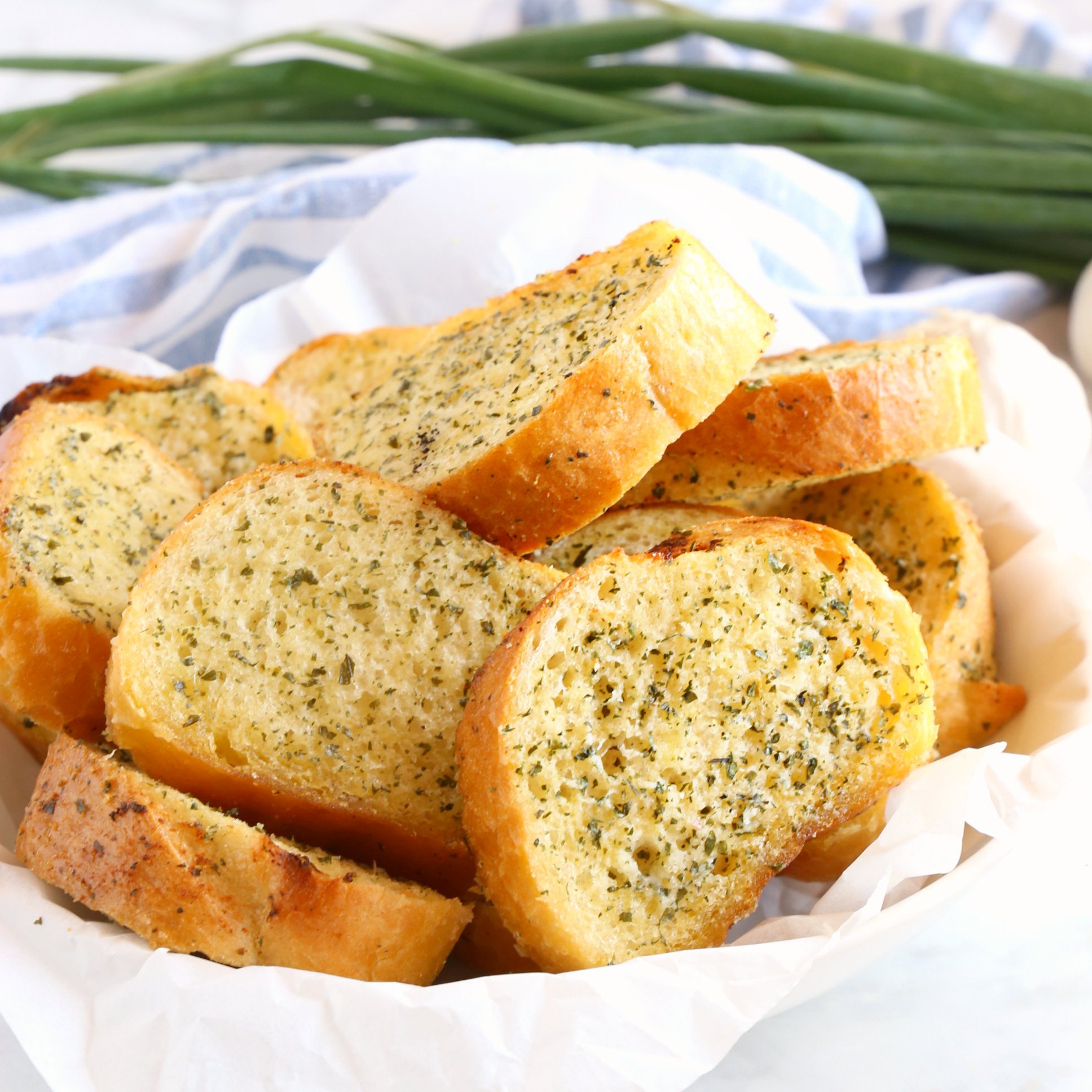 How to make lays garlic bread? Easy recipe for beginners in just a few simple steps.