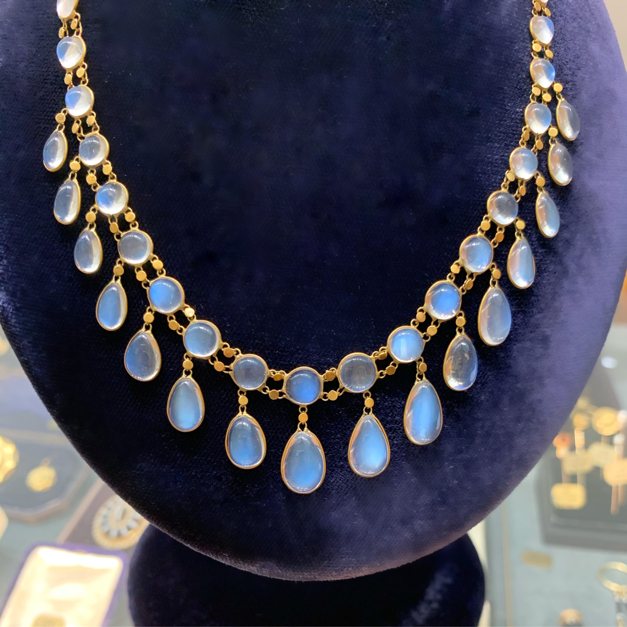 The Ultimate Guide to Buying a Vintage Moonstone Bead Necklace: What You Need to Know!