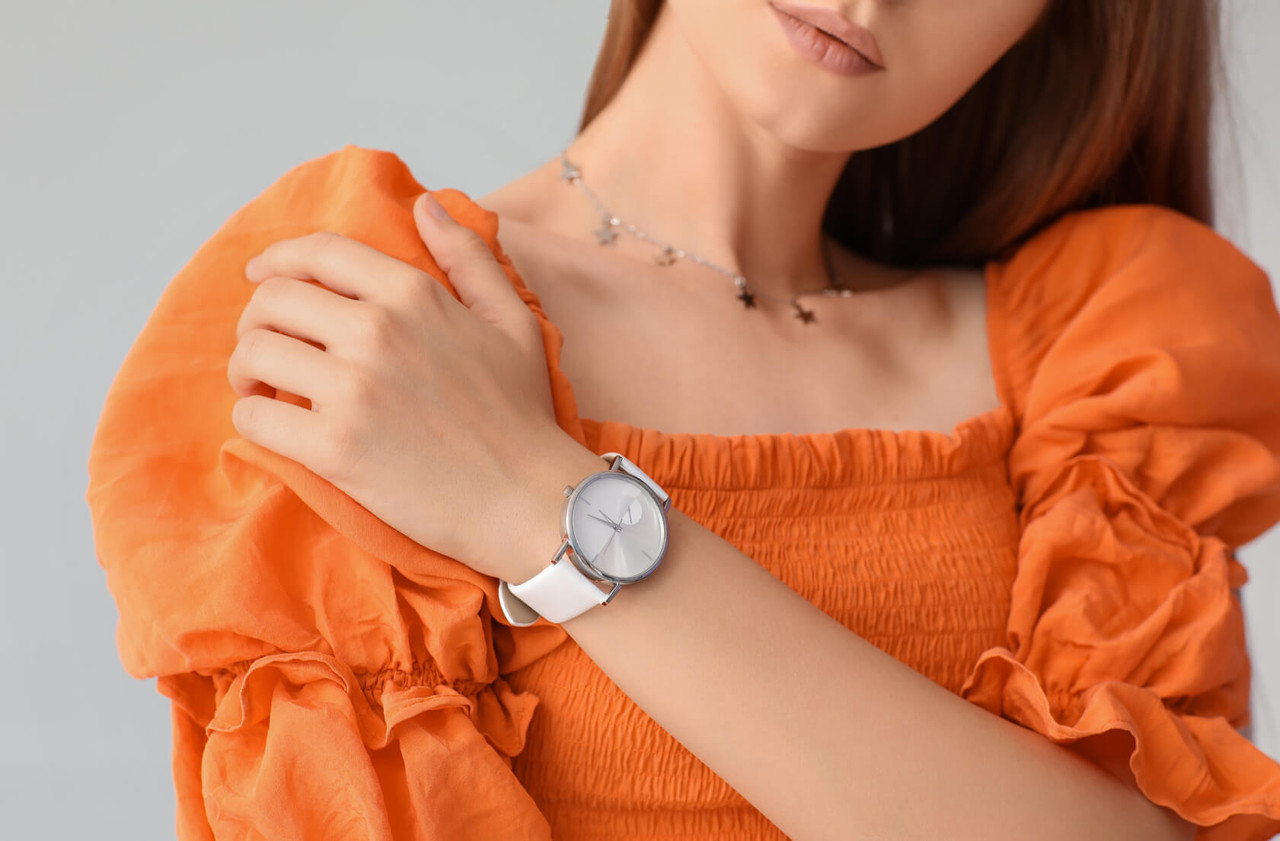 Woman Wearing a Watch: The Ultimate Guide to Choosing, Styling, and Maintaining Your Perfect Timepiece
