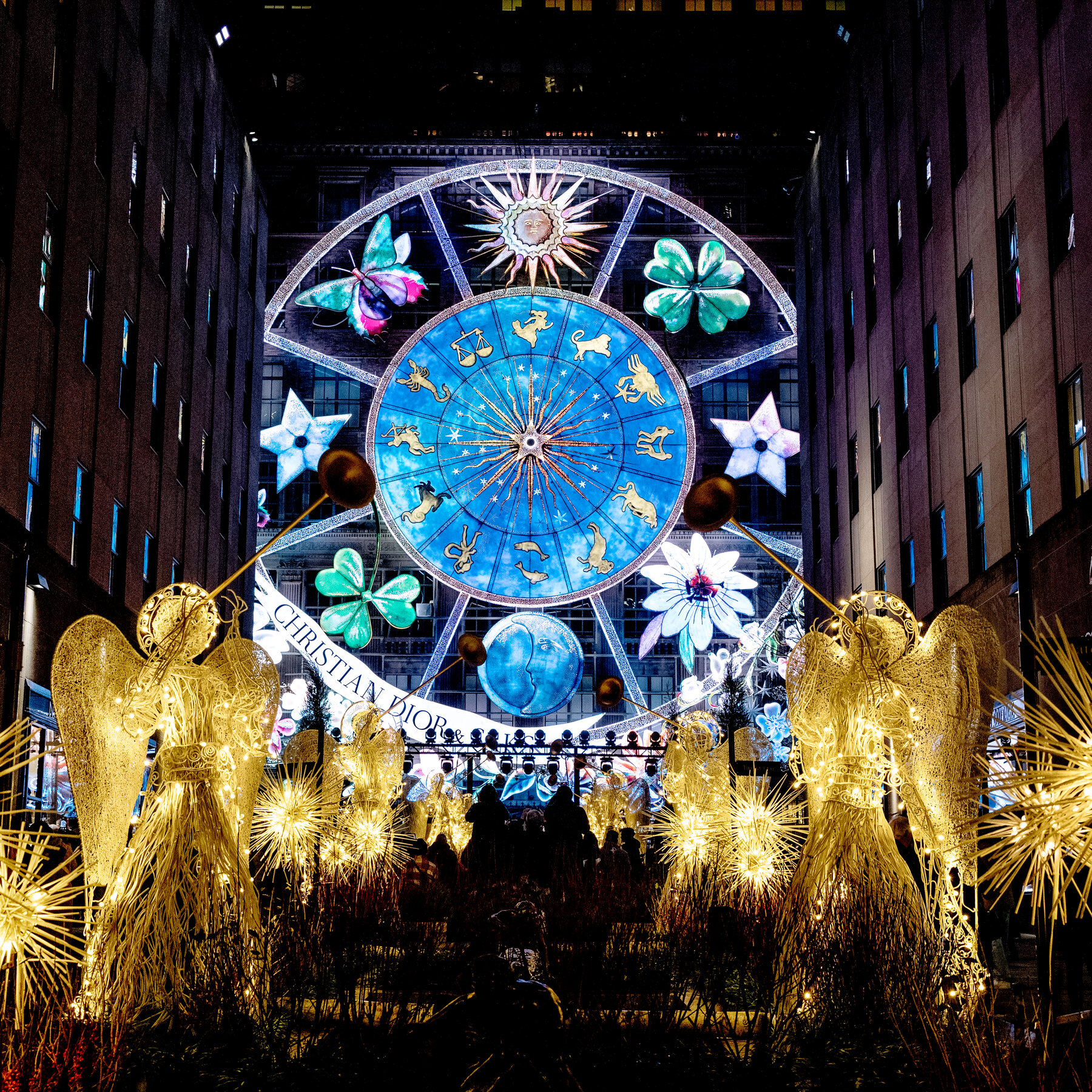 Want to See the Light Show at Saks Fifth Avenue? Heres Everything You Need to Know