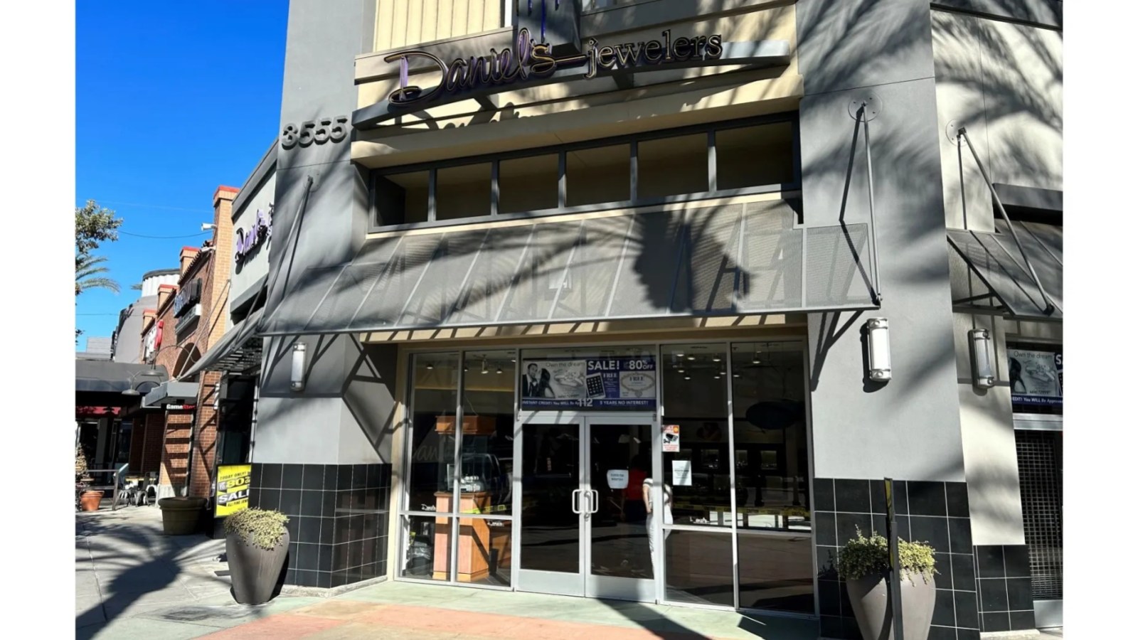 Fullerton Jewelry Robbery: Check Out the Latest Updates Here!
