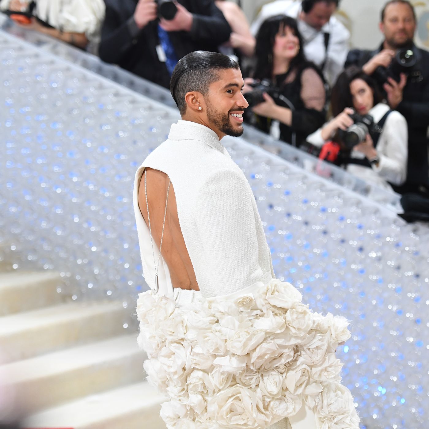 Bad Bunnys Backless Suit: See the Shocking Outfit Everyone is Talking About Right Now!