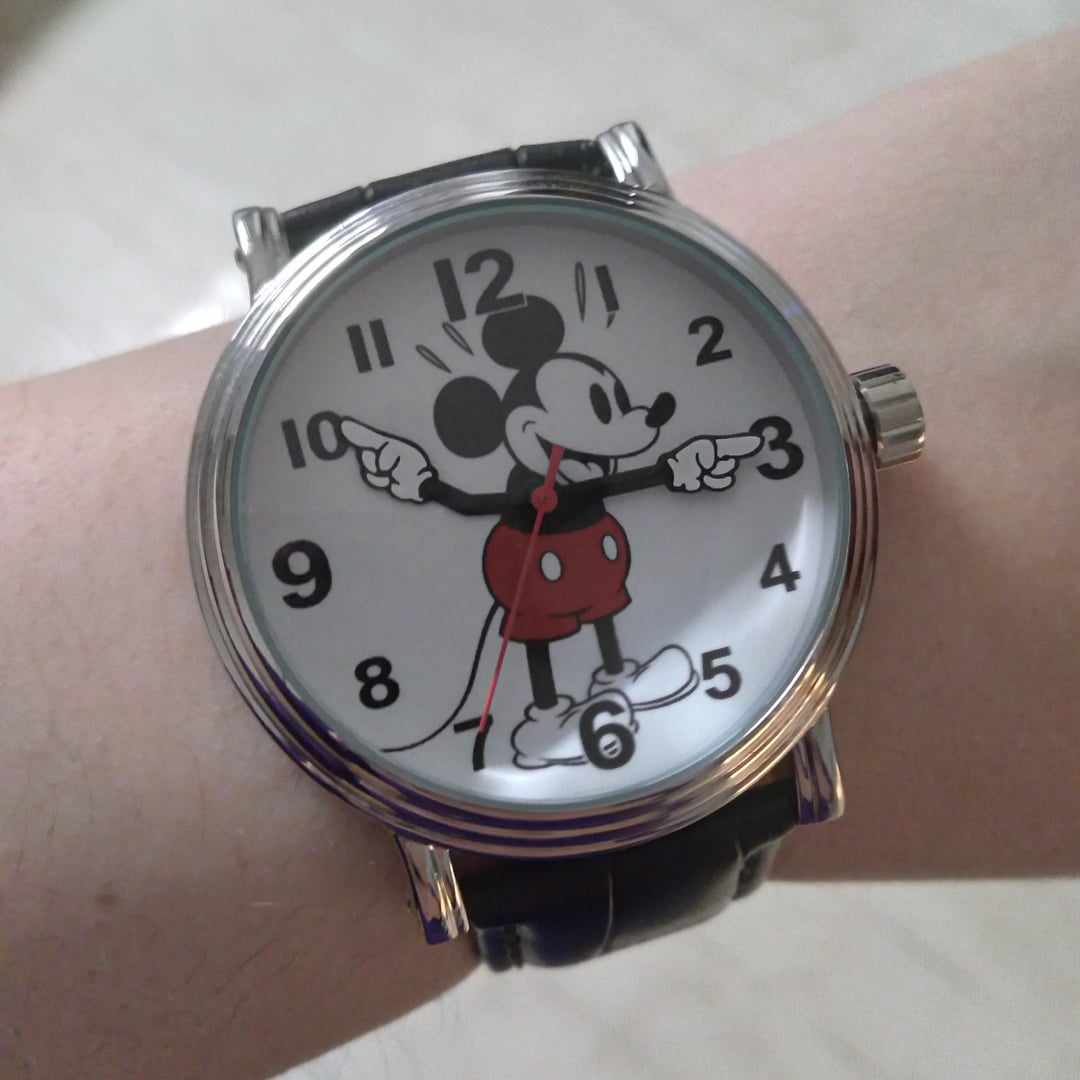 Is a Micky Mouse Watch Worth It? See Pros and Cons!