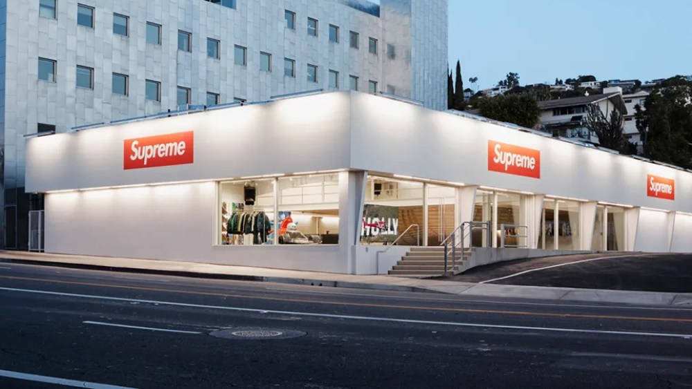 Supreme Clothing Los Angeles CA: A Must-Visit for Streetwear Fans