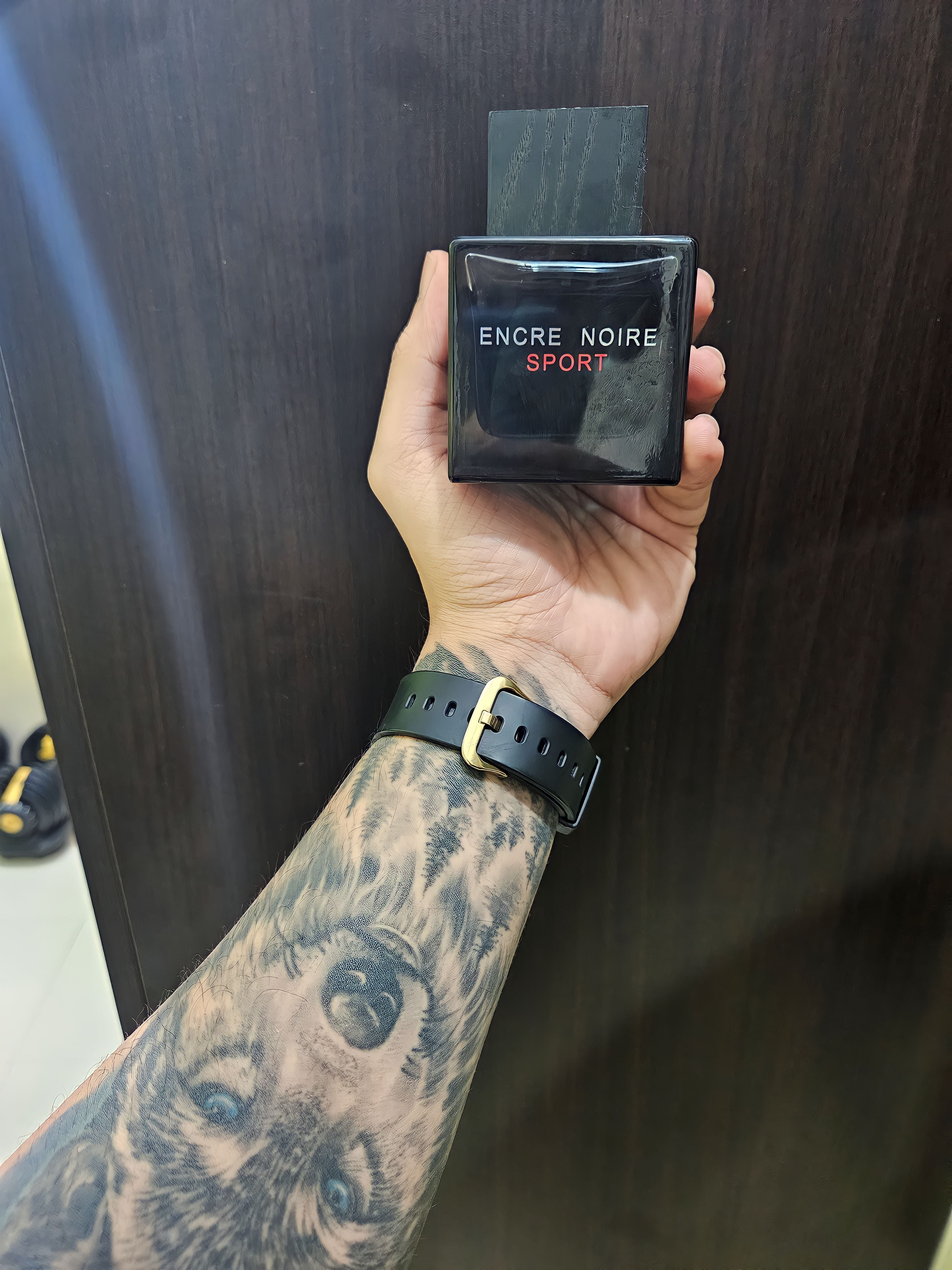 Encre Noire Sport review: Is it the best sporty scent?