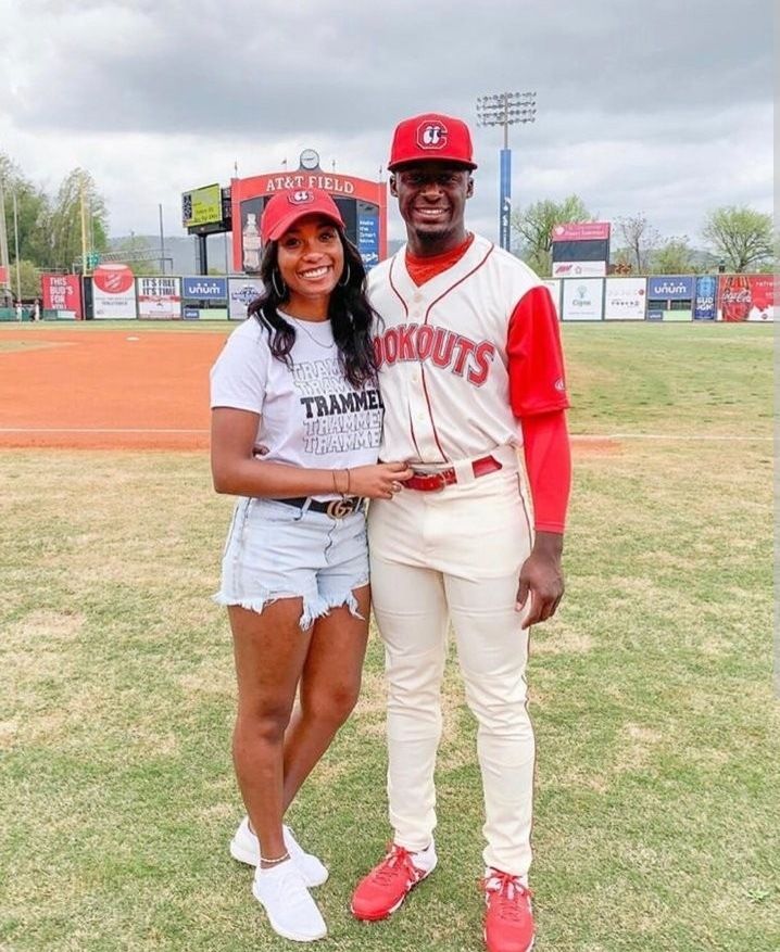 Cute Baseball Outfits What to Wear to a Game
