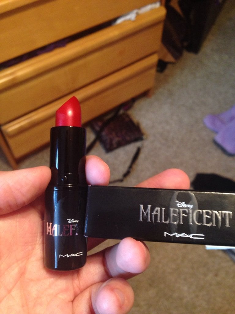 mac maleficent lipstick review: See it in action. Is it a must-have?