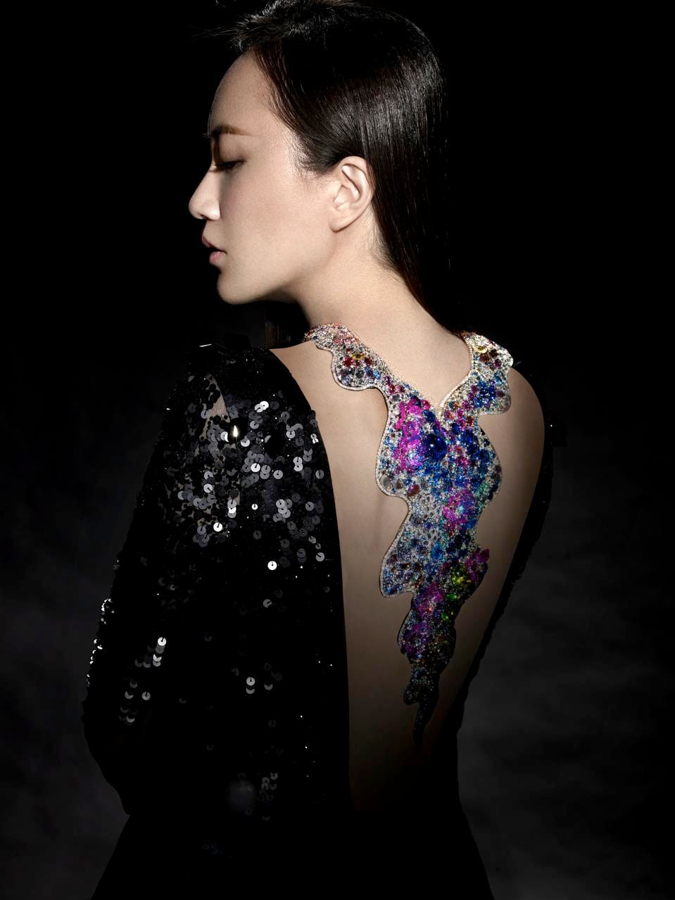 Anna Hu jewelry: Why is it so popular? Learn about the artist and her unique style