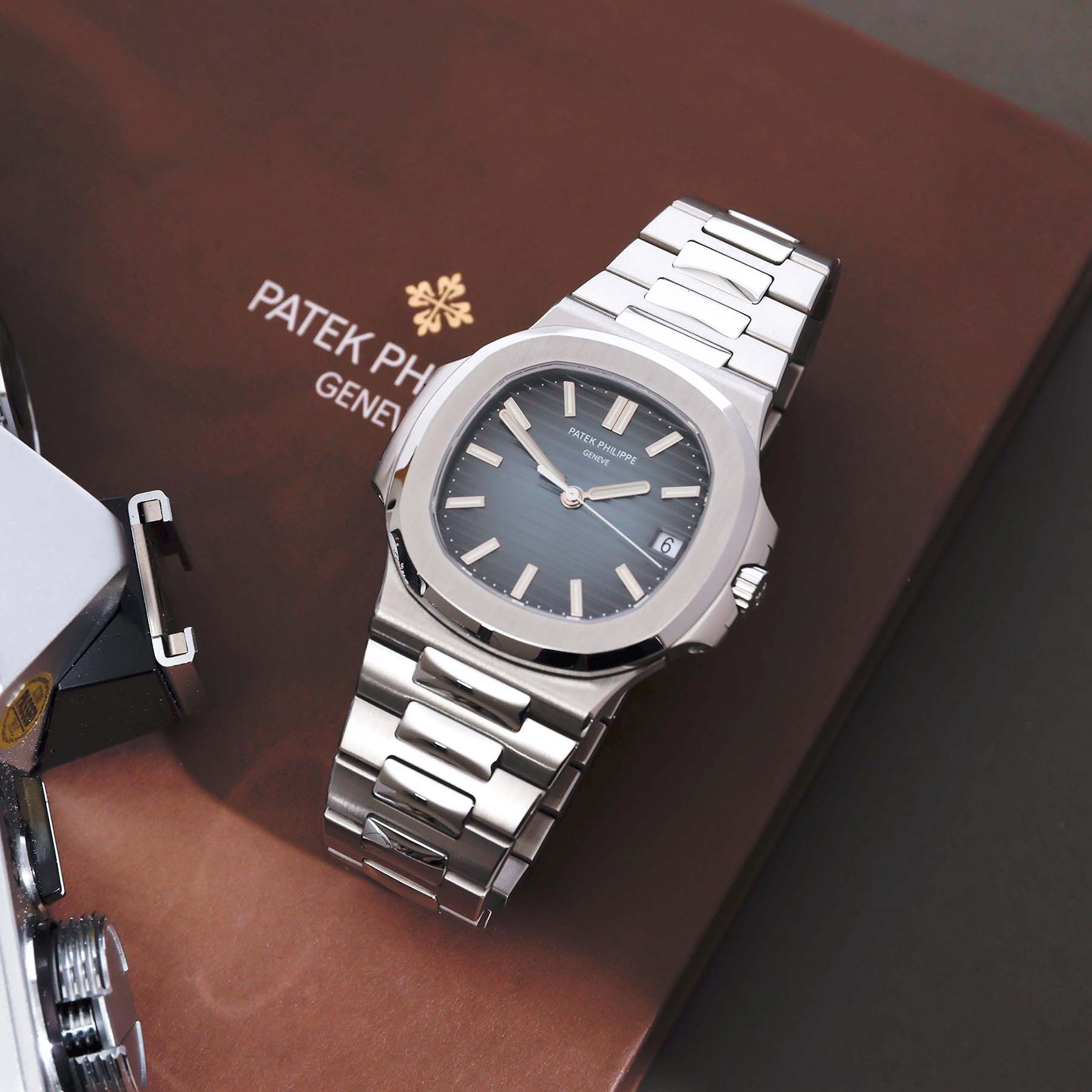 Peter Phillips Watch: Is It Worth the Hype (Simple Guide for Buyers)