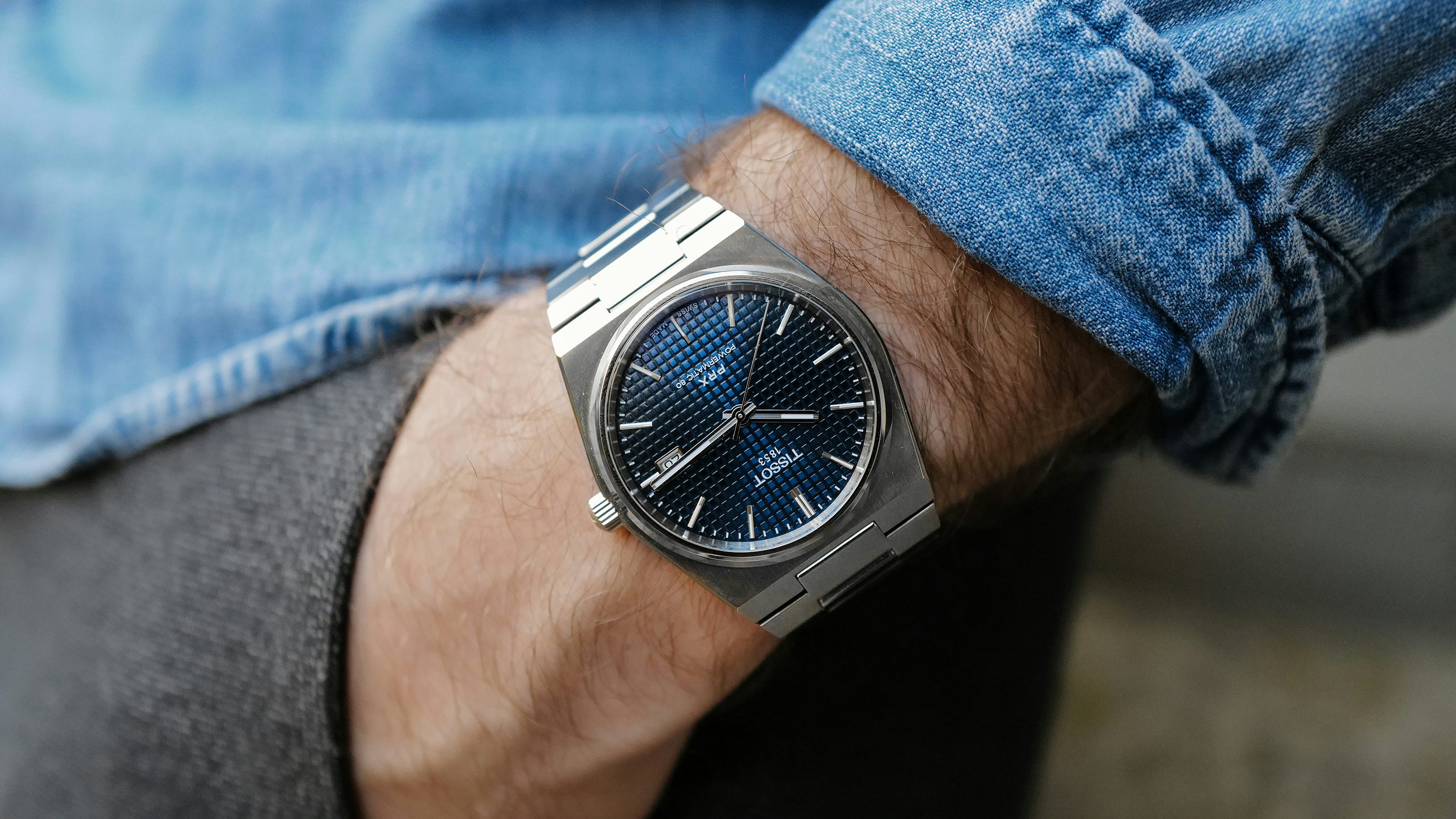 tissot prx powermatic 80 40mm: How to Choose the Right Dial Color and Model for Your Style.