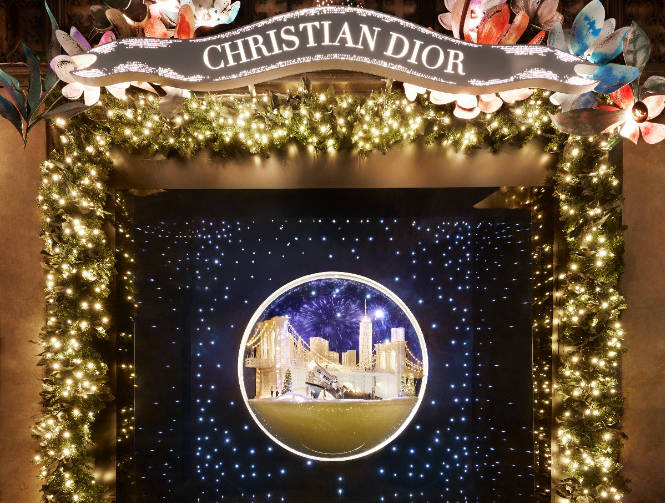 Christmas Windows at Saks Fifth Avenue: Check Out the Stunning 2023 Holiday Display