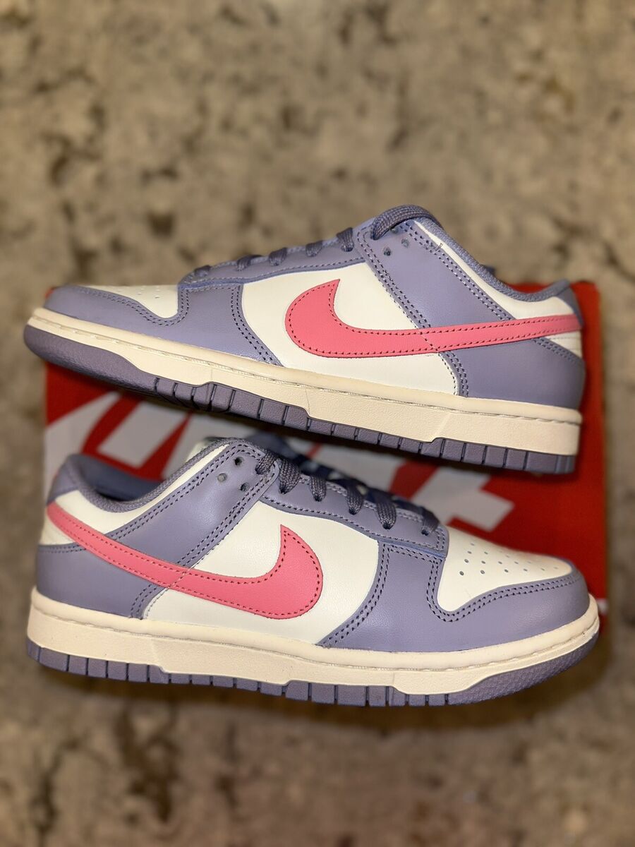 pink and purple dunks