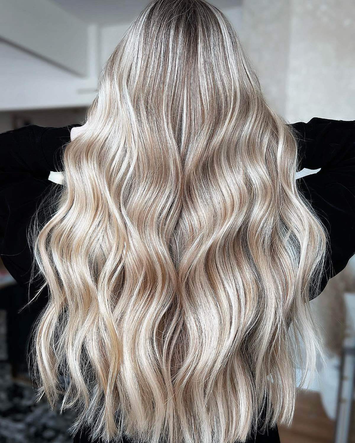 Champagne Blonde Hairstyles: What You Need to Know and Get the Look