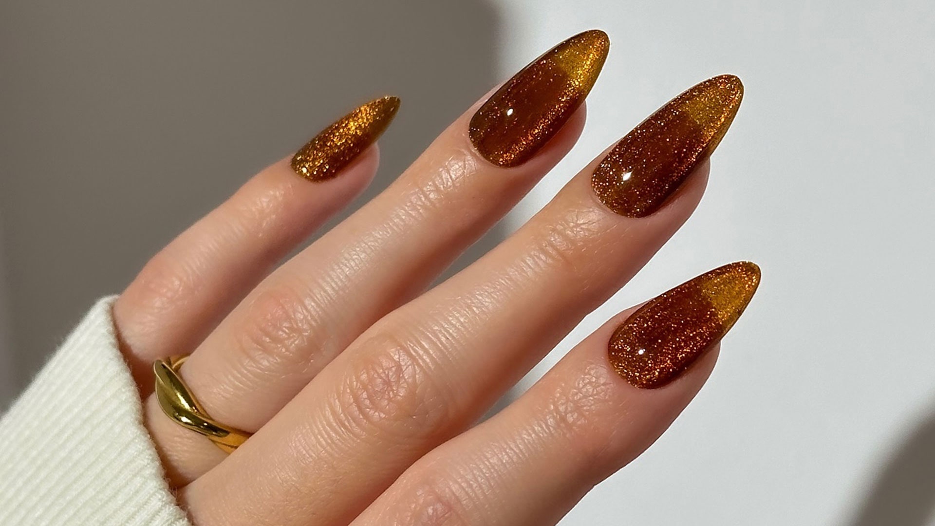 Cinnamon Nails: Get the Look (Easy Steps for a Trendy Manicure)