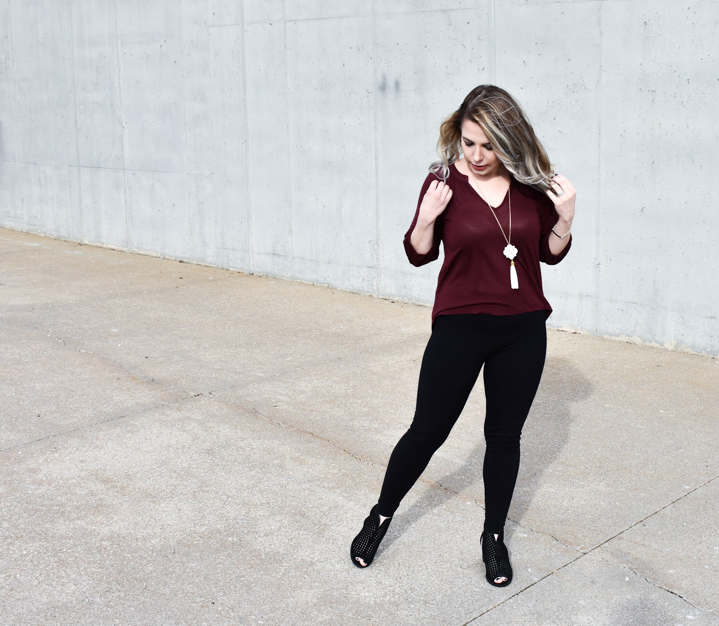 Boots With Leggings Outfit Ideas That Always Look Amazing