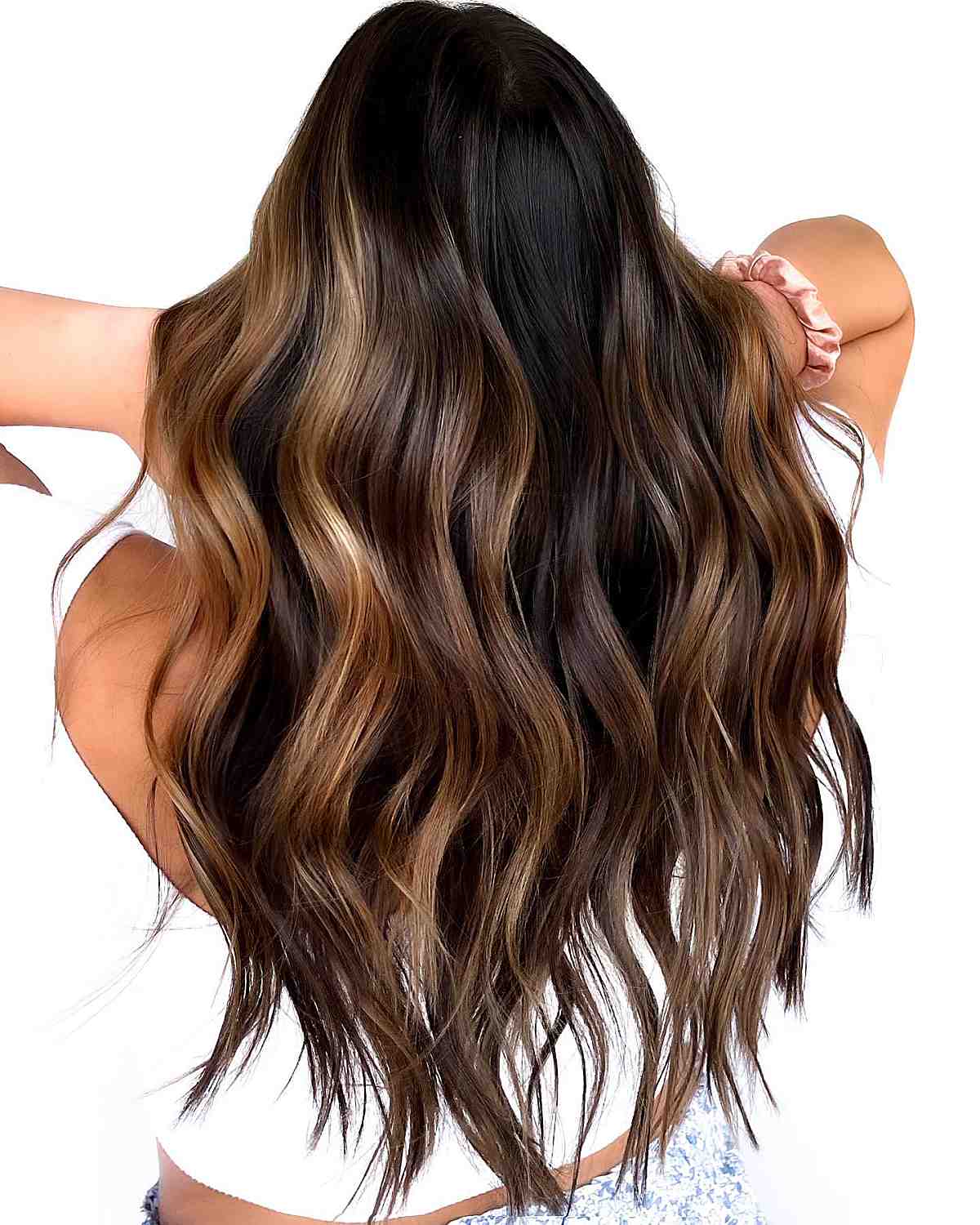 Dark Brown With Caramel Highlights: Hot Trend You Need to Try!