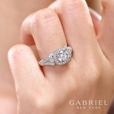 Need Jewelry Repair? Block Jewelers on Baltimore Pike Can Help You.