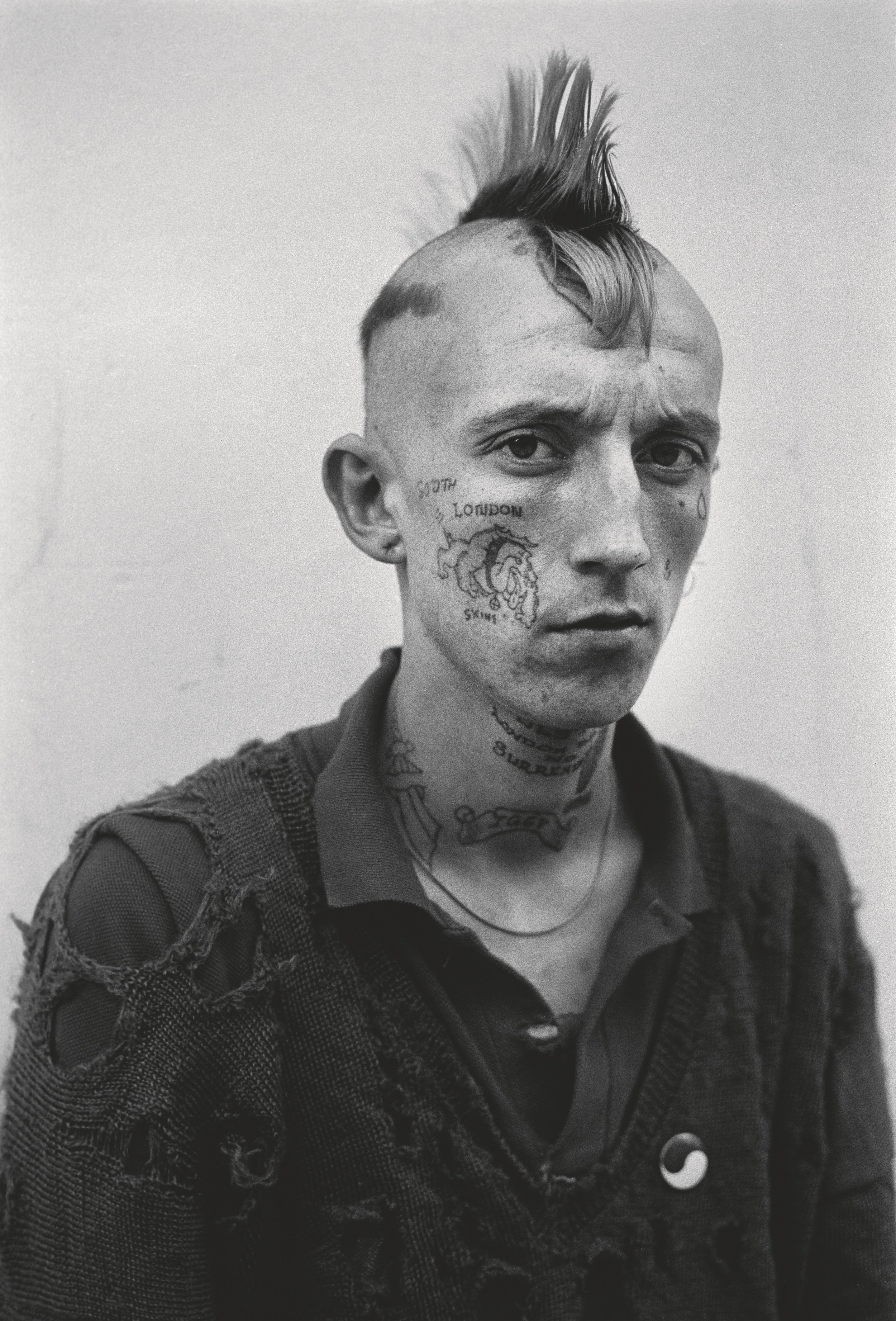 Derek Ridgers Work: Capturing the Energy of Youth Culture in Photos
