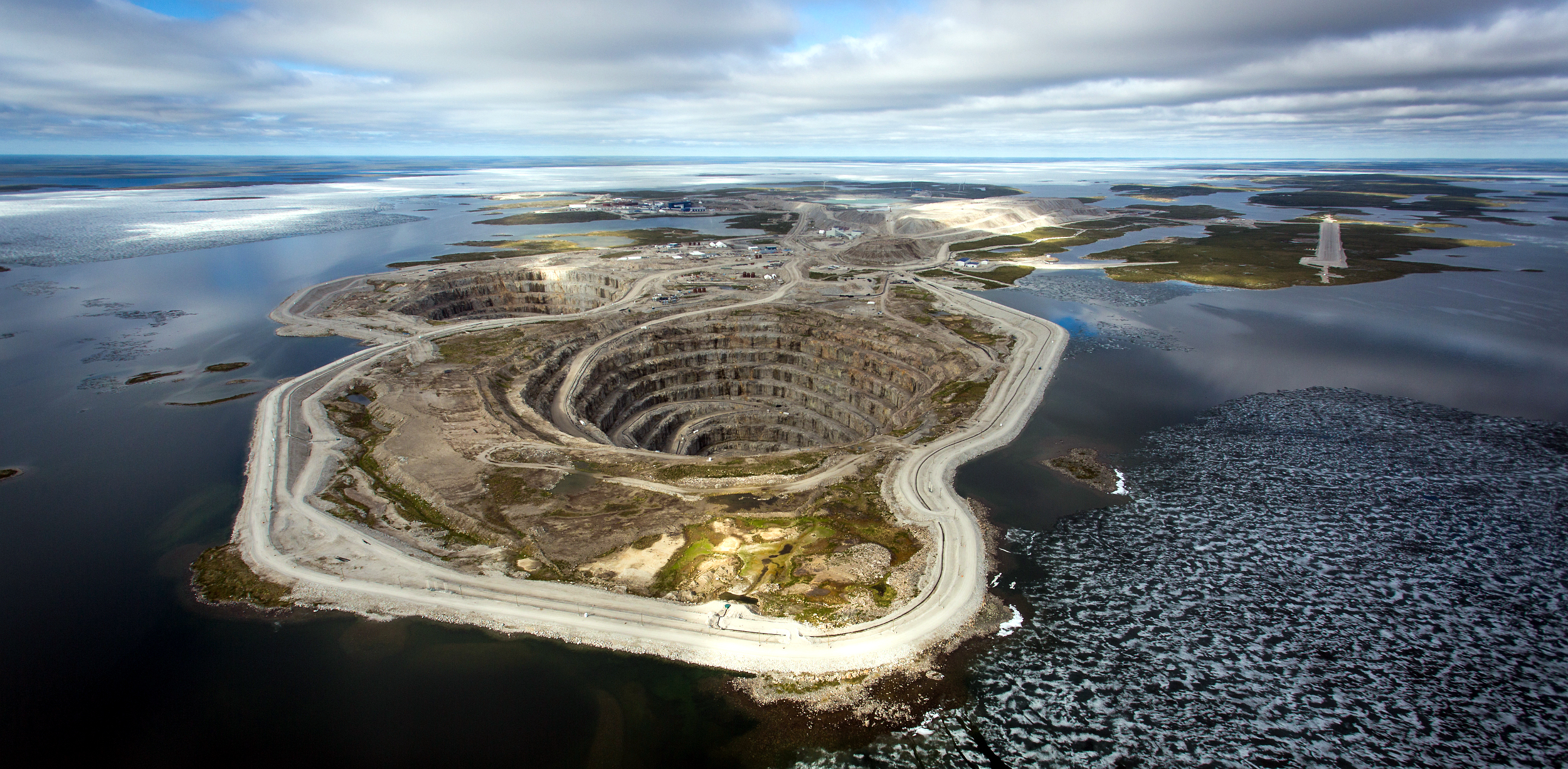Diavik Diamond Mine: How Much Do They Pay? A Look at Salaries and Benefits.