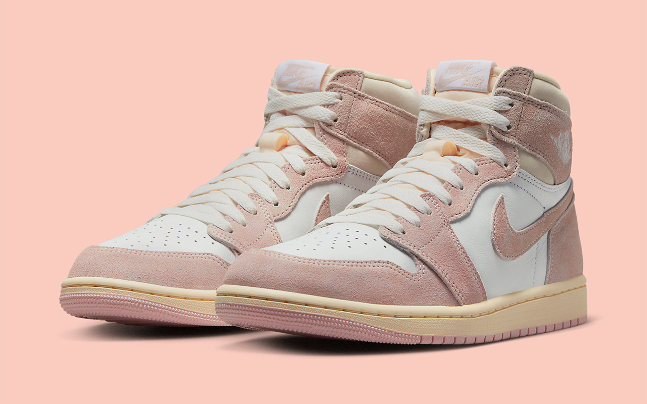 pink 1s jordans