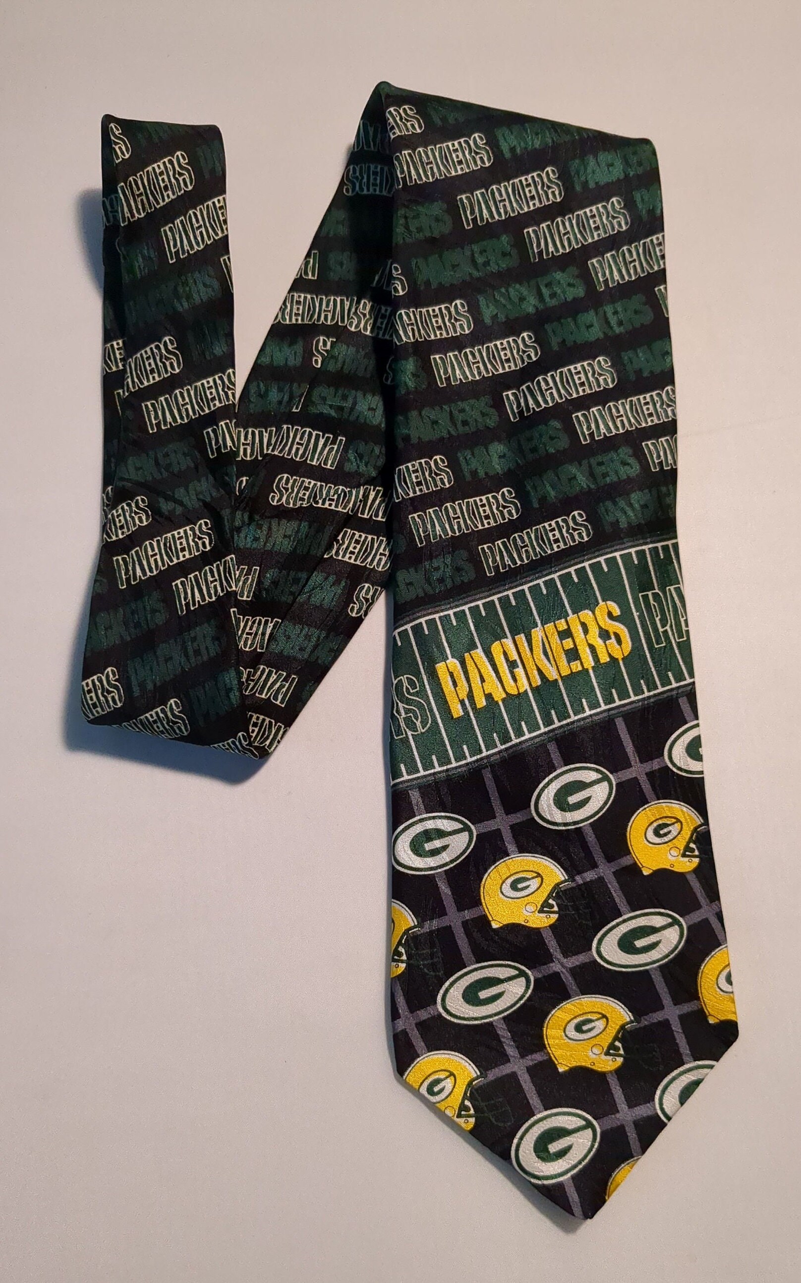 Looking for a Cool Packers Necktie? Find Awesome Designs and Great Prices!