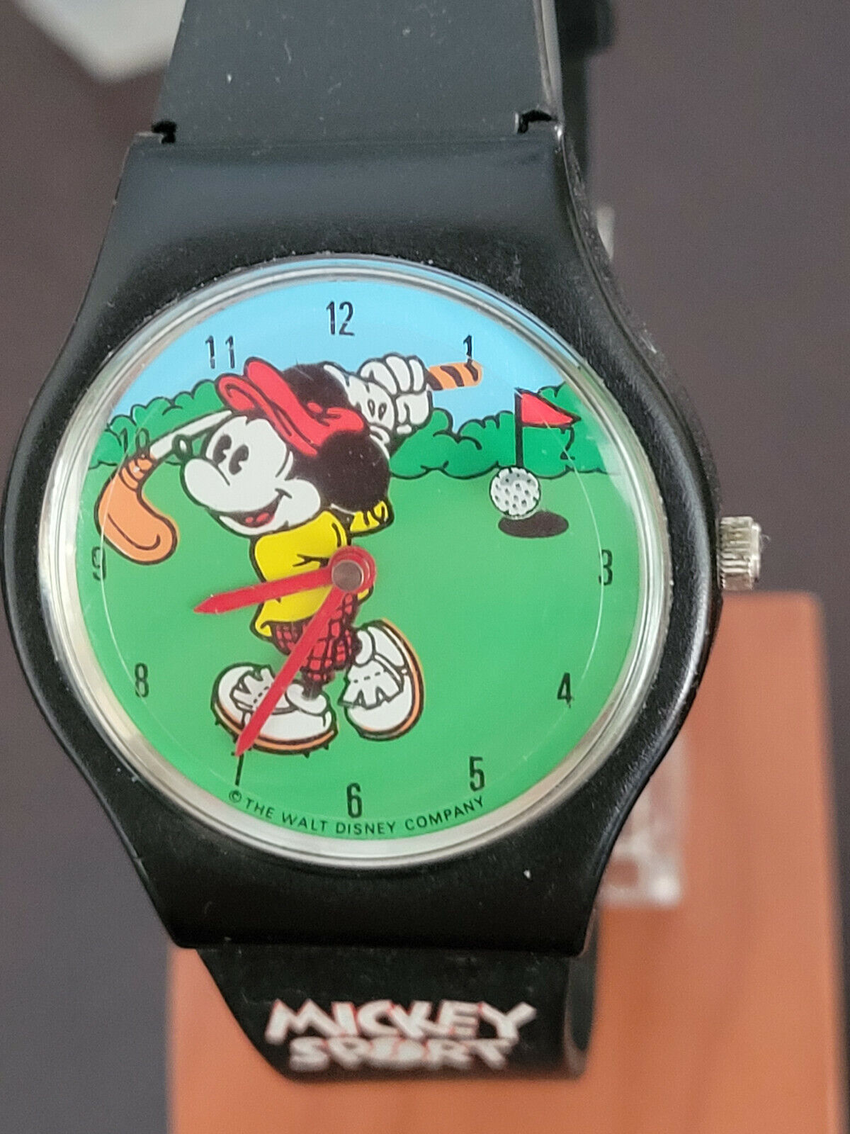 Where to Buy a Mickey Mouse Golf Watch? We Found the Best Deals, Check it Out!