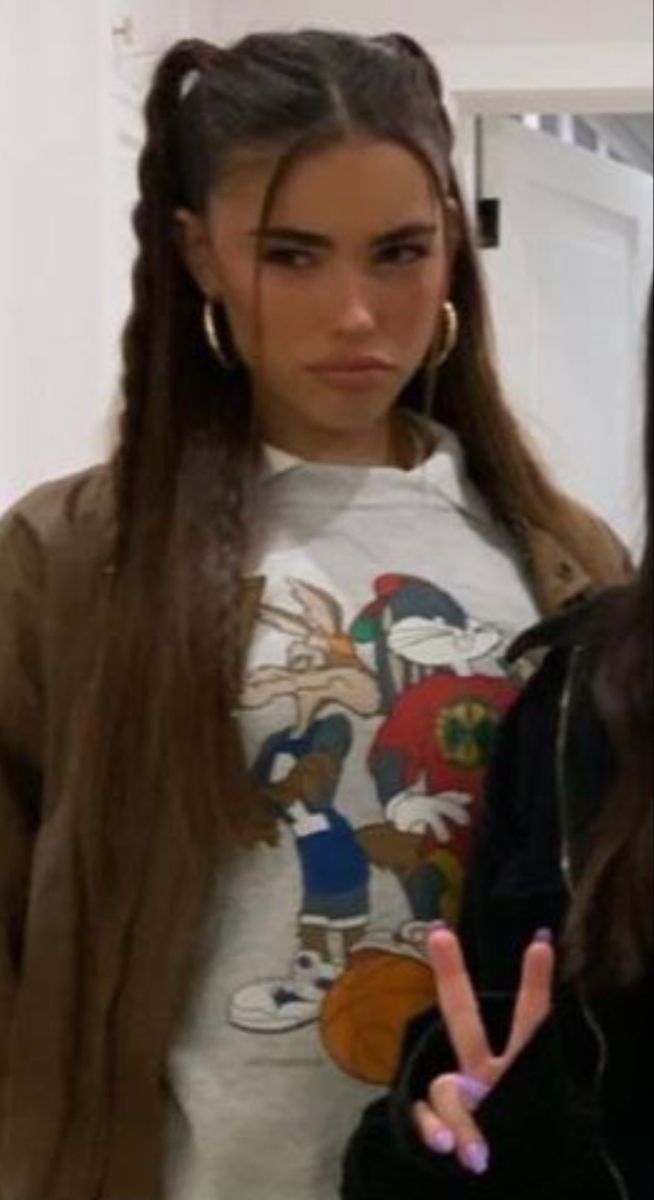 madison beer pigtails