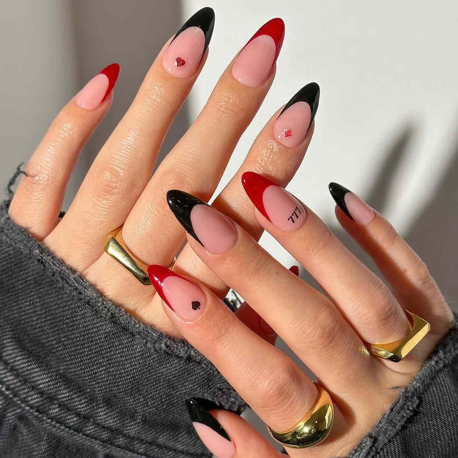 Stunning Nail Designs Red: Get Inspired by These Ideas!
