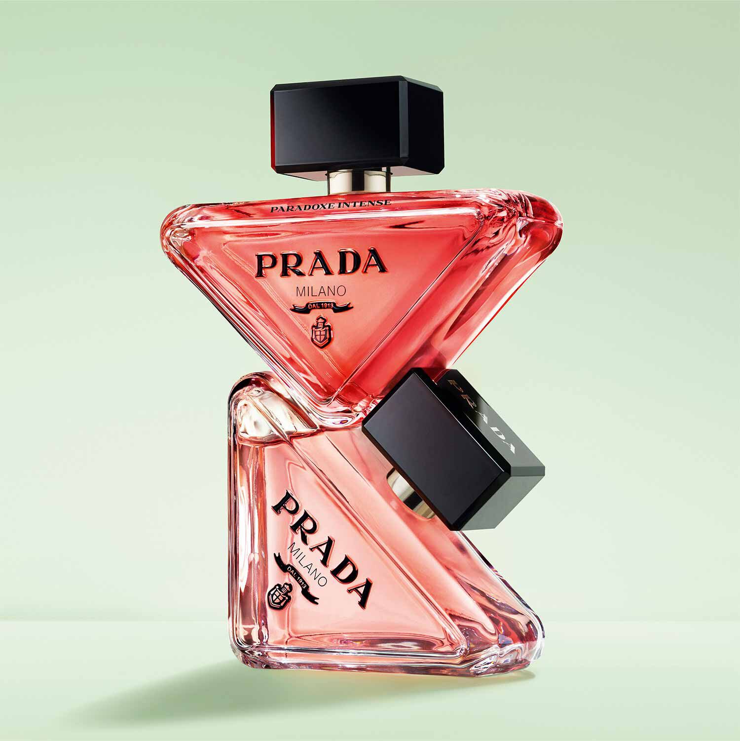 Whats new in olfactories prada? Explore the latest scents in this amazing collection!