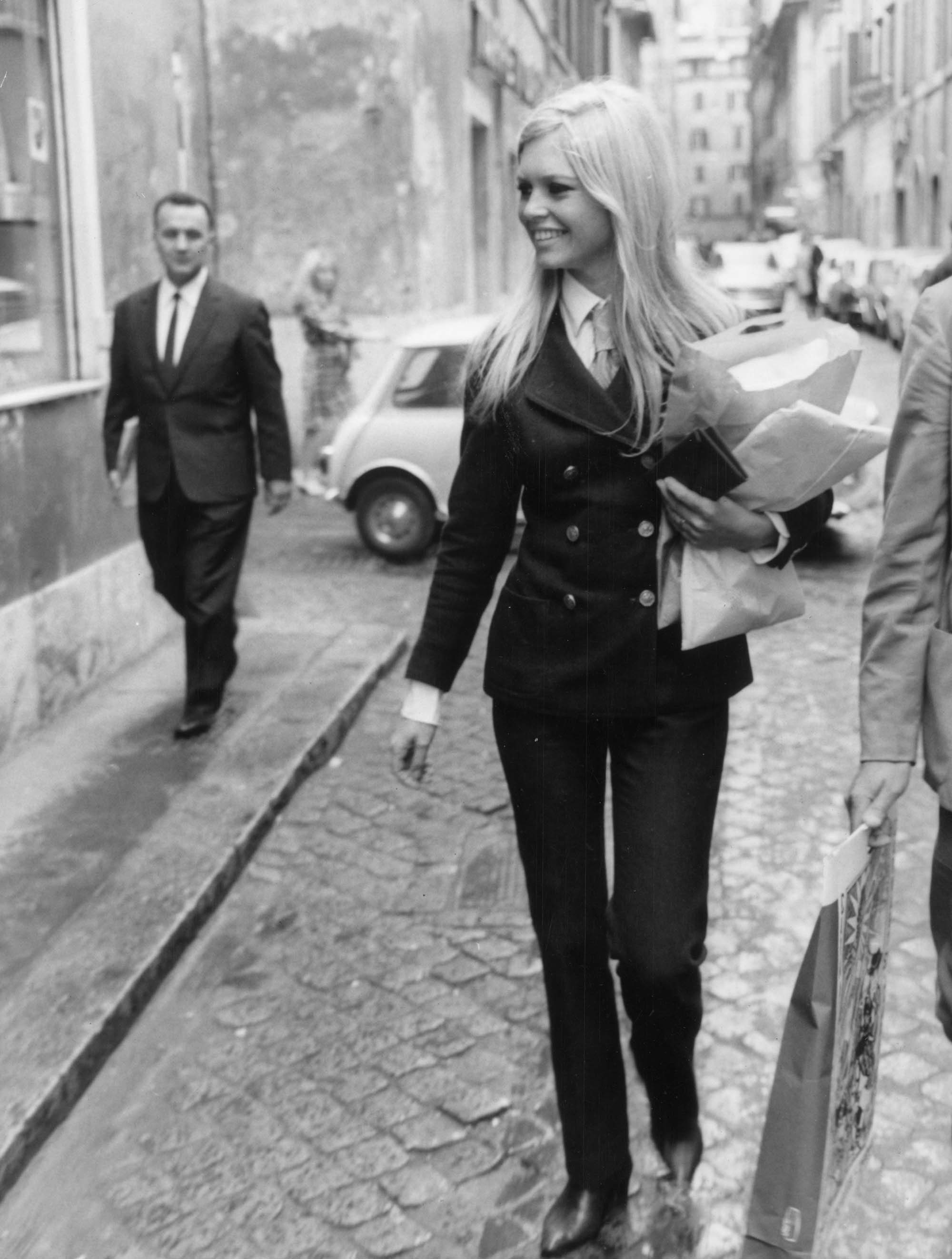 What is Brigitte Bardot 70s Style? Recreate Her Best Looks!